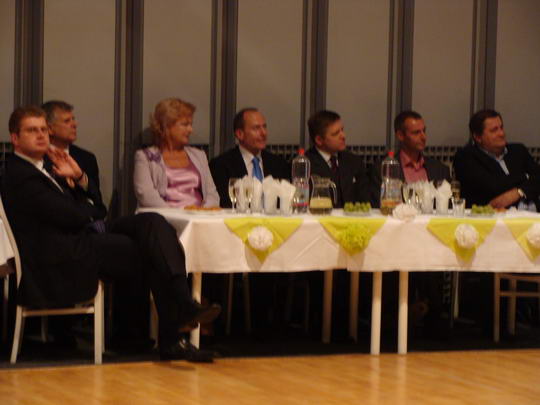 Robert Fico podporil kandidátov na primátorov, starostov a poslancov v komunálnych voľbách - foto č. 2