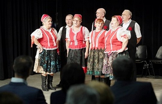 Košickí seniori sa predviedli v tanci aj v speve - foto č. 3