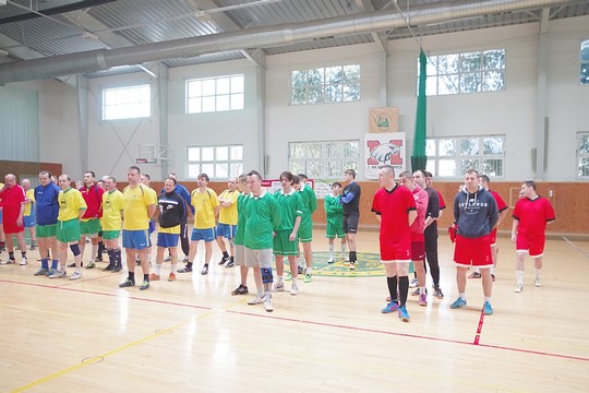 Tradičný futbalový turnaj o Pohár predsedu SMER-SD Michalovce - foto č. 1