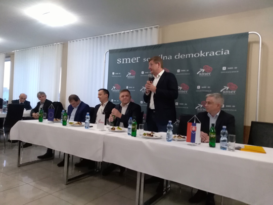 Stretnutie s predsedom strany SMER-SD Robertom Ficom v Michalovciach - foto č. 3